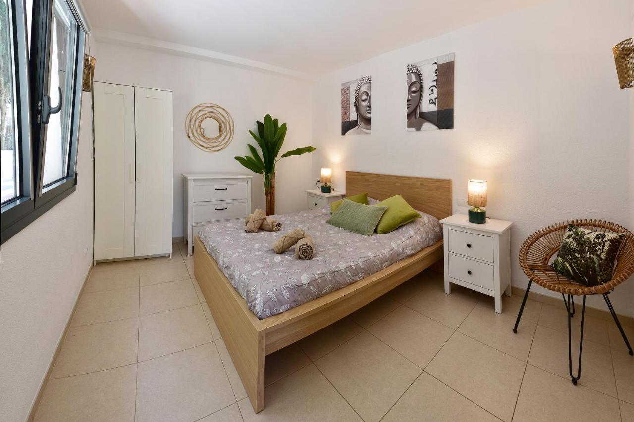 Apartamento Con Jardincito En El Centro De 카다케스 외부 사진