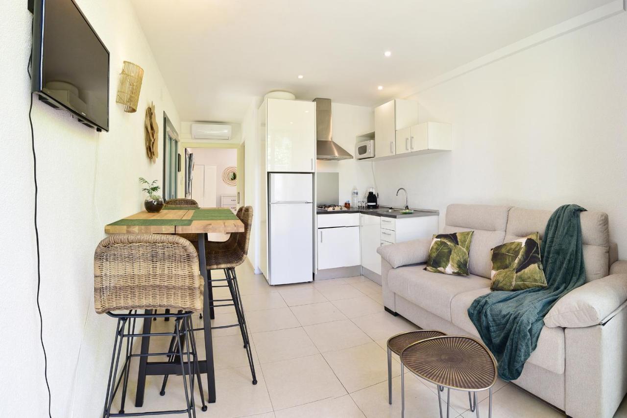Apartamento Con Jardincito En El Centro De 카다케스 외부 사진